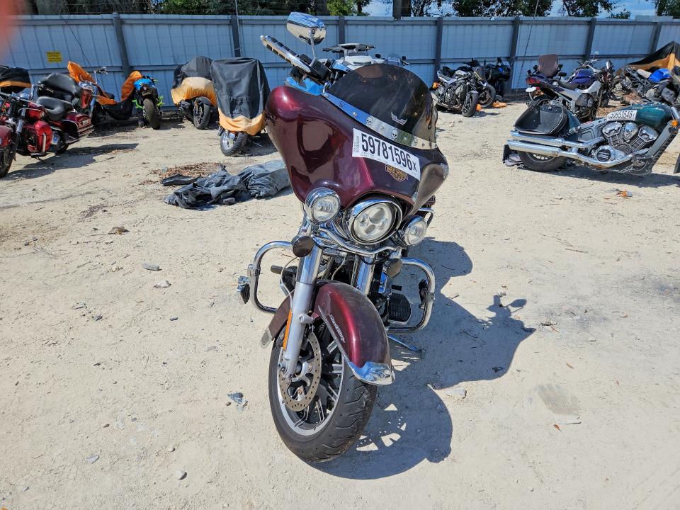 59781596 :رقم المزاد ، 1HD1FBC15JB616574 vin ، 2018 Harley-davidson Flhr مزاد بيع