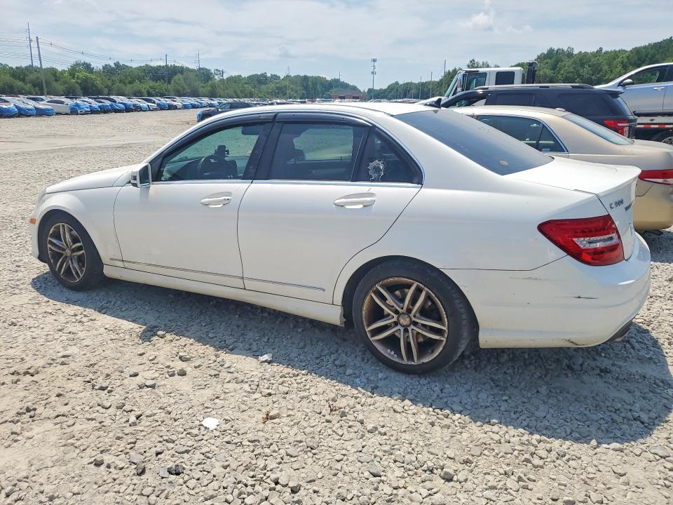 Продажа на аукционе авто 2013 Mercedes-benz C, vin: WDDGF8AB8DR296954, номер лота: 61620466