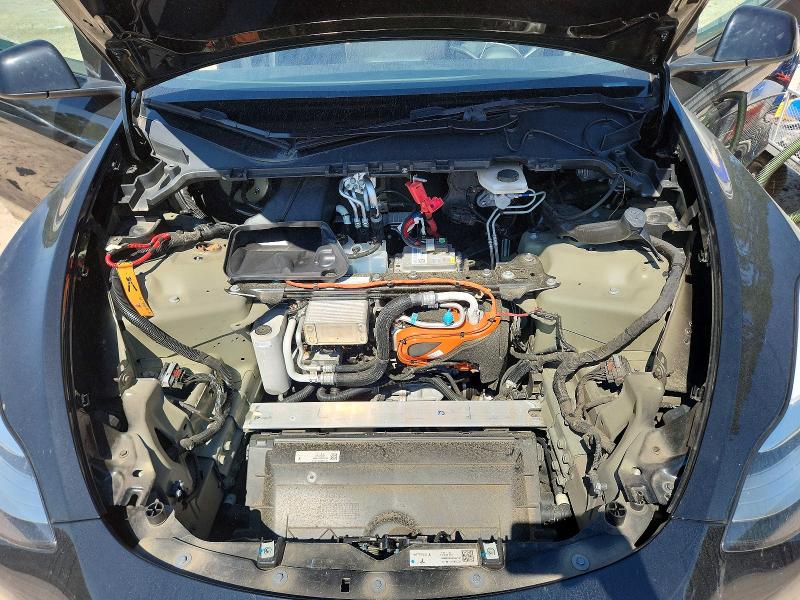 63283216 :رقم المزاد ، 7SAYGDEE2NA015036 vin ، 2022 Tesla Model Y مزاد بيع
