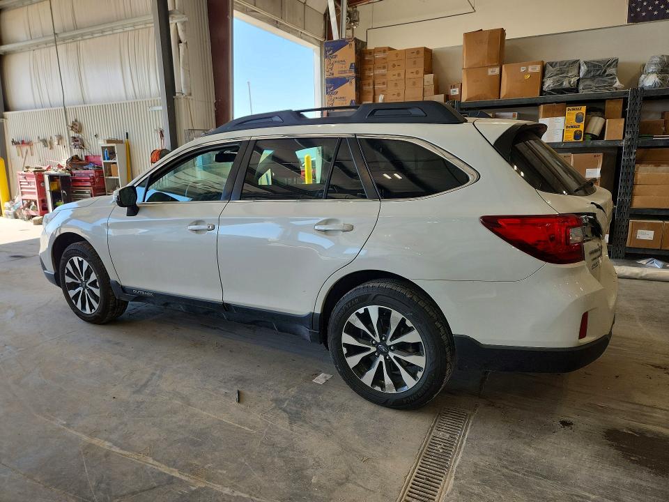2015 Subaru Outback მანქანა იყიდება აუქციონზე, vin: 4S4BSBJC2F3223781, აუქციონის ნომერი: 60189666