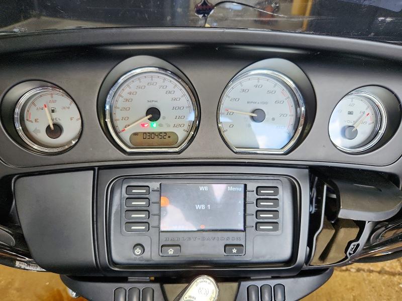59324456 :رقم المزاد ، 1HD1KBM17FB642434 vin ، 2015 Harley-davidson Flhx مزاد بيع