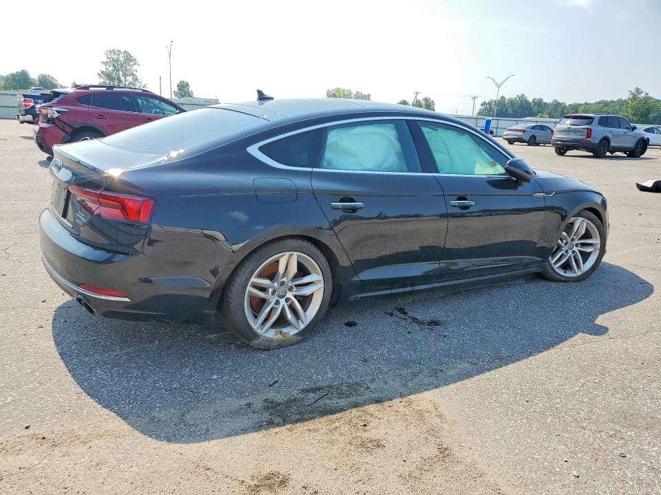 Продажа на аукционе авто 2019 Audi A5, vin: WAUANCF58KA028553, номер лота: 62926436