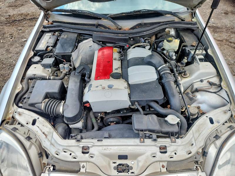 62073666 :رقم المزاد ، WDBKK49F21F176627 vin ، 2001 Mercedes-benz Slk مزاد بيع