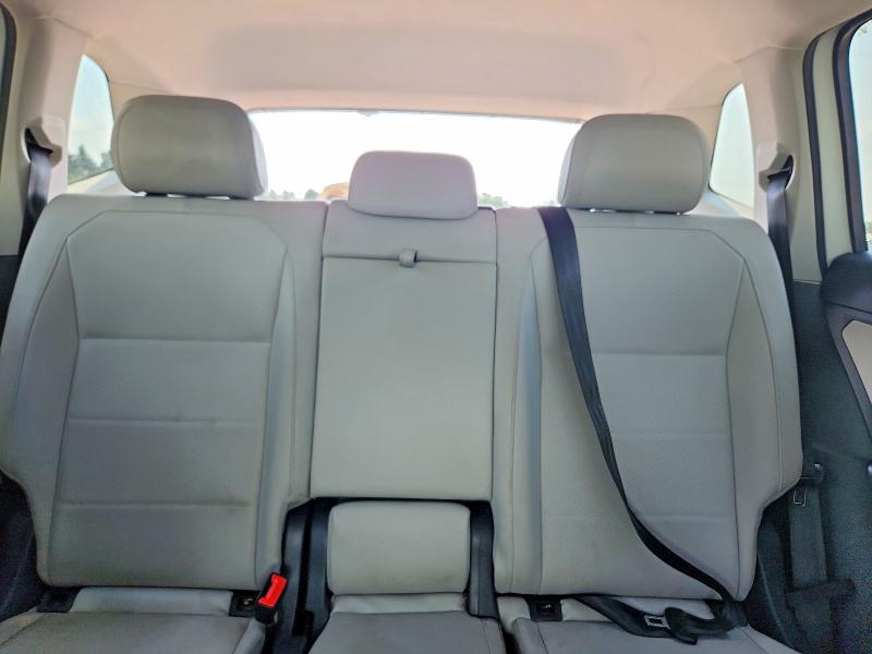 Продаж на аукціоні авто 2018 Volkswagen Tiguan, vin: 3VV2B7AX4JM140334, номер лоту: 61603386