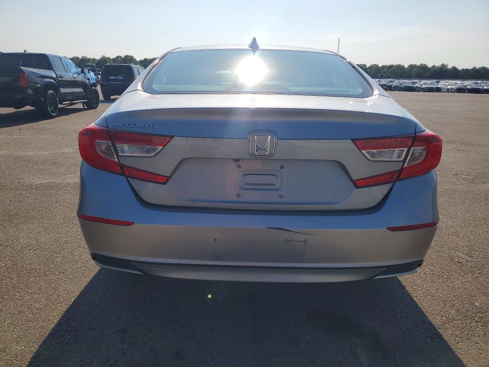 Продаж на аукціоні авто 2018 Honda Accord, vin: 1HGCV1F13JA123115, номер лоту: 61018856
