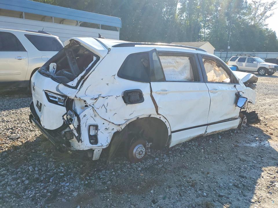Продаж на аукціоні авто 2021 Volkswagen Tiguan, vin: 3VV3B7AX0MM159729, номер лоту: 63140366