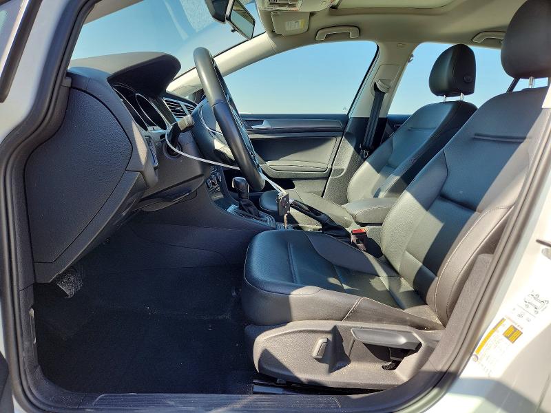 61100906 :رقم المزاد ، 3VWG57AU6MM005018 vin ، 2021 Volkswagen Golf مزاد بيع