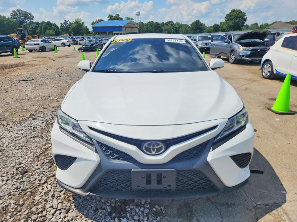 2019 Toyota Camry მანქანა იყიდება აუქციონზე, vin: 4T1B11HK2KU725477, აუქციონის ნომერი: 59907216