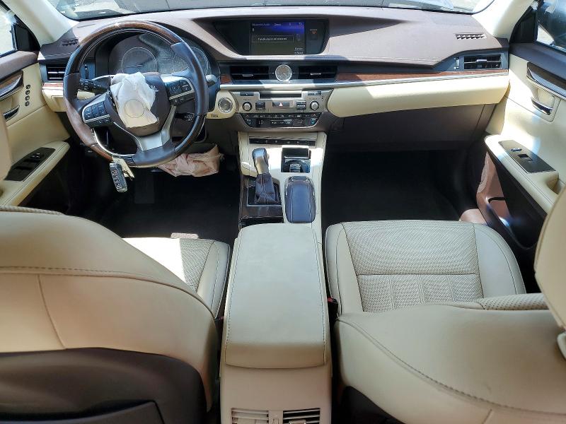 60549076 :رقم المزاد ، 58ABK1GG2JU095977 vin ، 2018 Lexus Es مزاد بيع