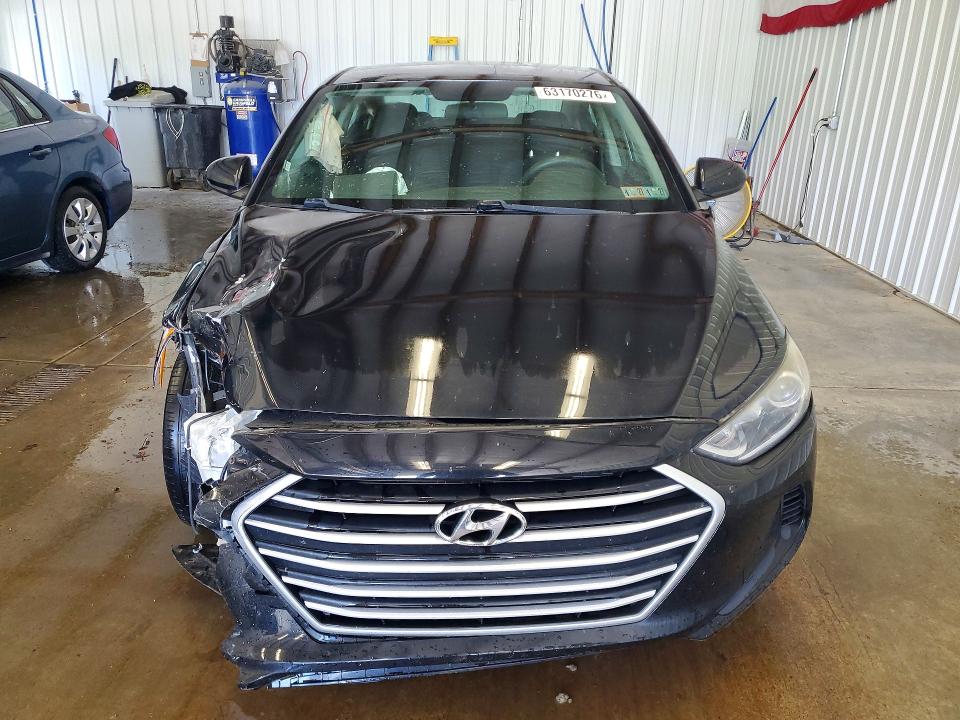 63170276 :رقم المزاد ، 5NPD84LF2JH236154 vin ، 2018 Hyundai Elantra مزاد بيع