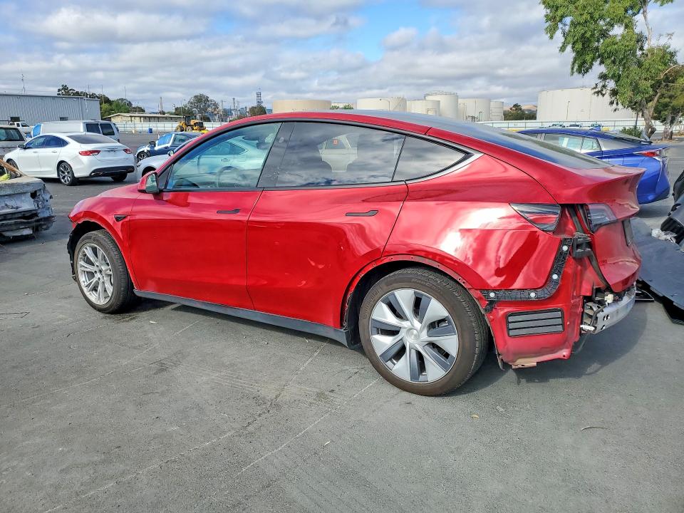 61985866 :رقم المزاد ، 7SAYGAEE5PF843280 vin ، 2023 Tesla Model Y مزاد بيع