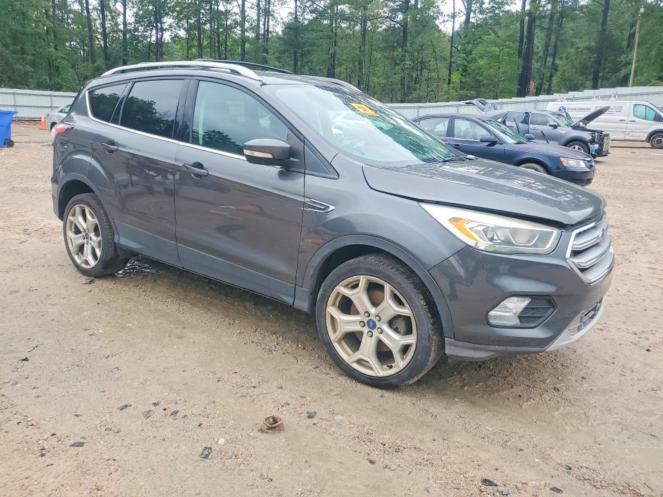 62112296 :رقم المزاد ، 1FMCU9JD2HUA86564 vin ، 2017 Ford Escape مزاد بيع