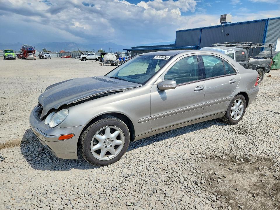 61564246 :رقم المزاد ، WDBRF84J63F379450 vin ، 2003 Mercedes-benz C مزاد بيع
