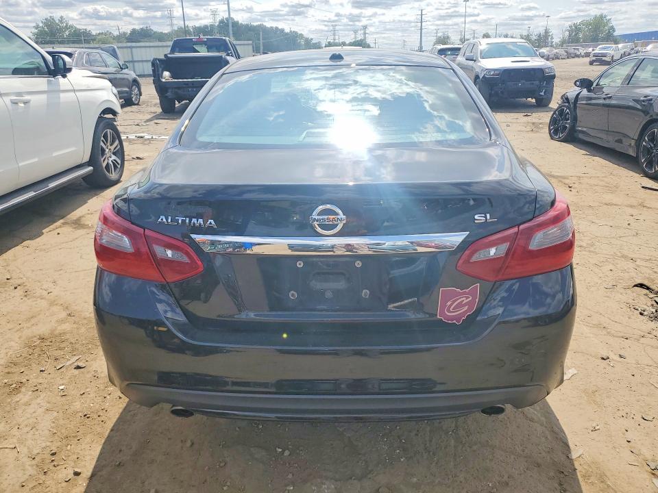 Продажа на аукционе авто 2018 Nissan Altima, vin: 1N4AL3AP7JC158981, номер лота: 62255076