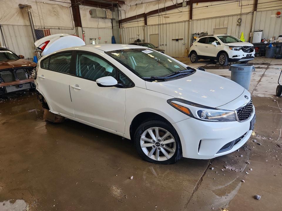 59610886 :رقم المزاد ، 3KPFL4A75HE009851 vin ، 2017 Kia Forte مزاد بيع
