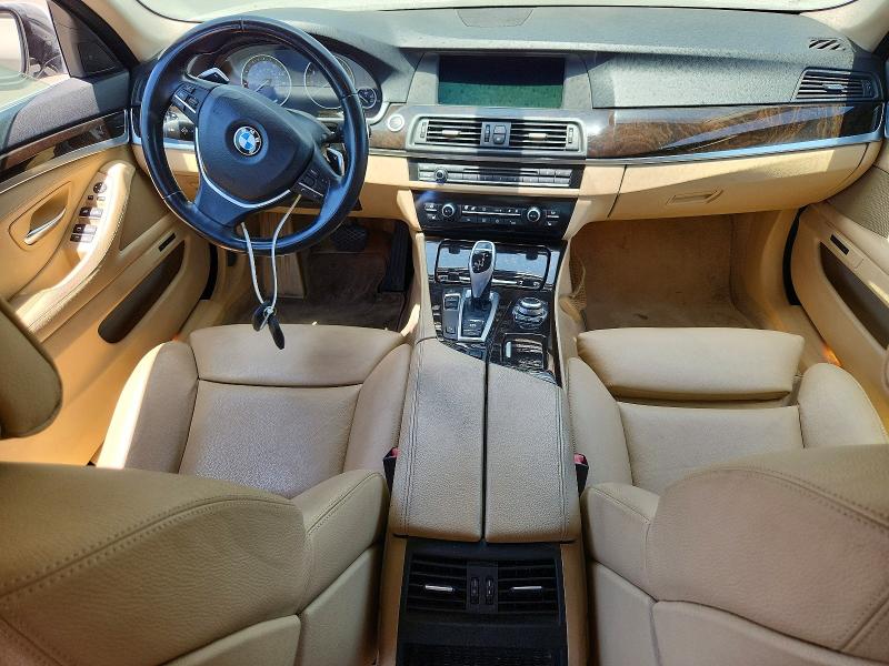 61057376 :رقم المزاد ، WBAFR9C52BC618267 vin ، 2011 Bmw 550 مزاد بيع