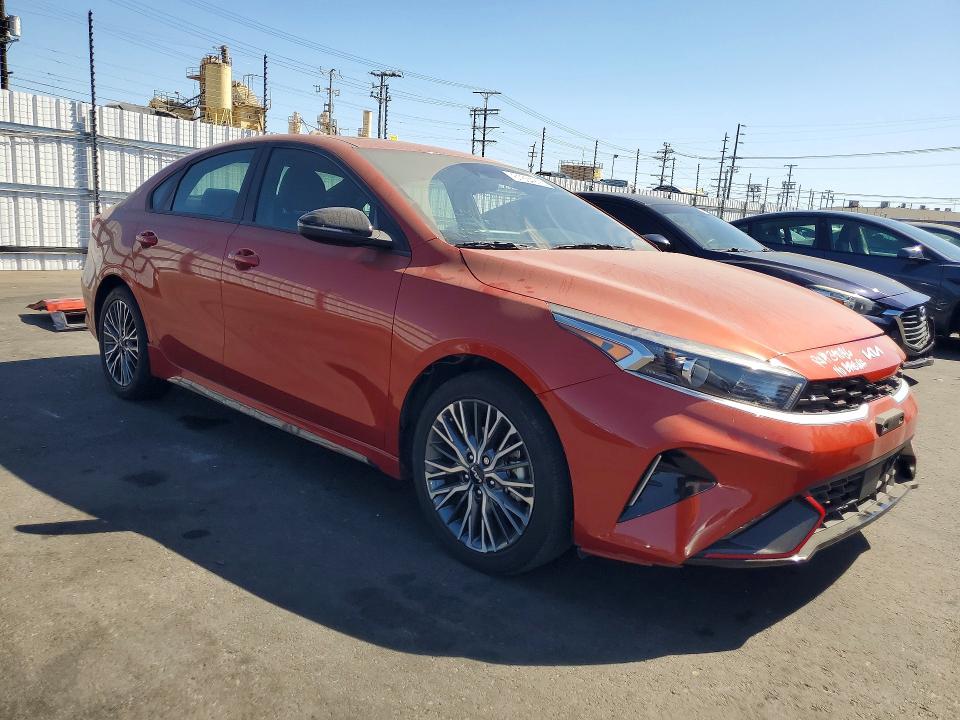 61634216 :رقم المزاد ، 3KPF54AD4PE575885 vin ، 2023 Kia Forte مزاد بيع