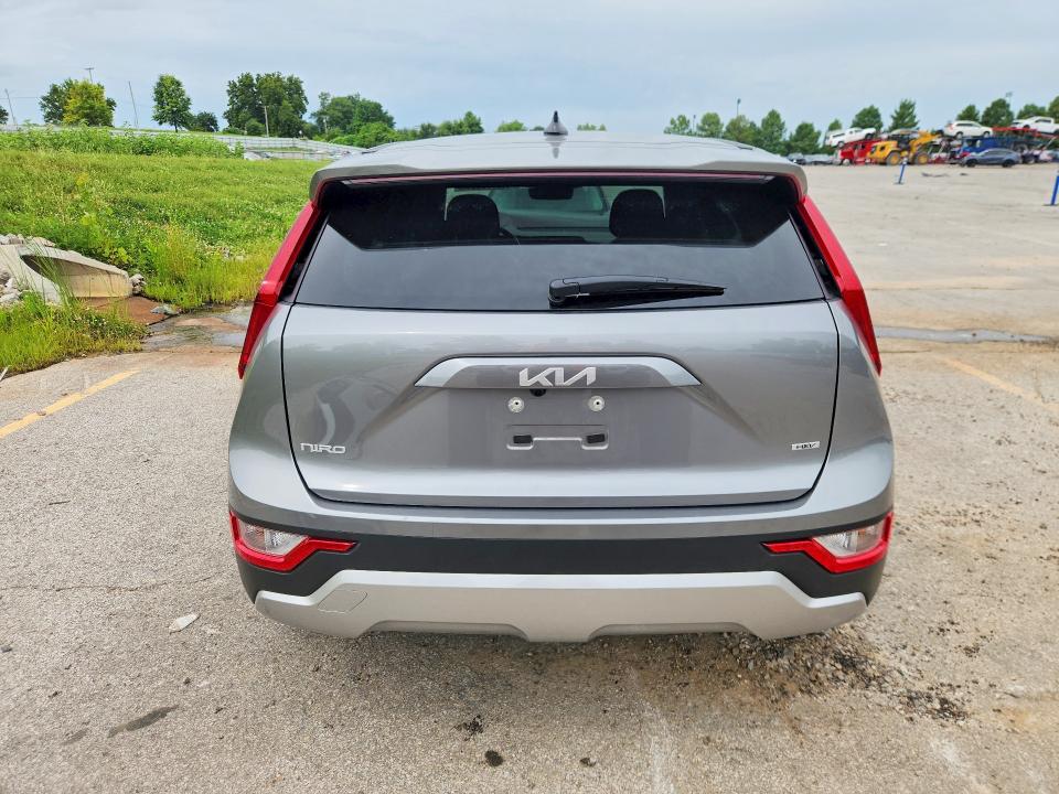 2026 Kia Niro მანქანა იყიდება აუქციონზე, vin: KNDCP3LE5T5322688, აუქციონის ნომერი: 60390606