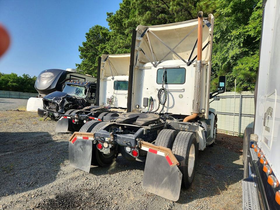 61968106 :رقم المزاد ، 1XPBA48X9JD478313 vin ، 2018 Peterbilt 579 مزاد بيع