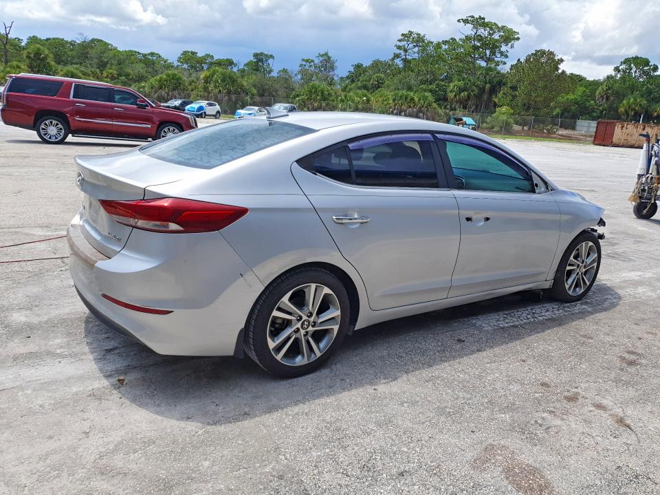 2017 Hyundai Elantra მანქანა იყიდება აუქციონზე, vin: KMHD84LF9HU223865, აუქციონის ნომერი: 63491766