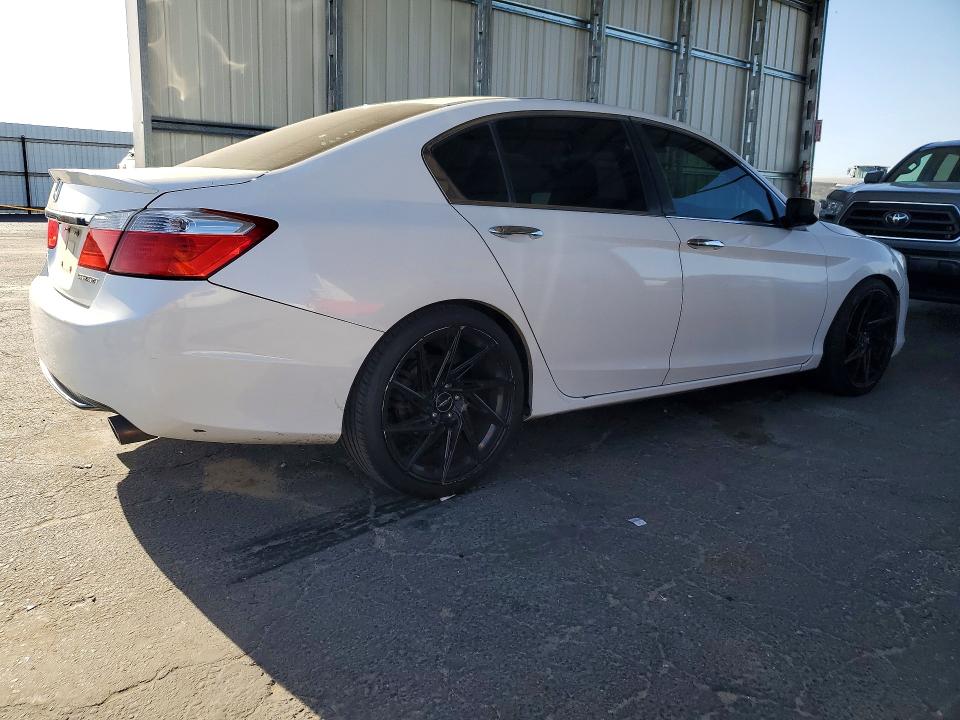 59387796 :رقم المزاد ، 1HGCR2F5XFA230327 vin ، 2015 Honda Accord مزاد بيع