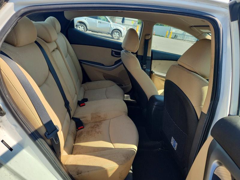 61309756 :رقم المزاد ، 5NPDH4AE0CH113871 vin ، 2012 Hyundai Elantra مزاد بيع