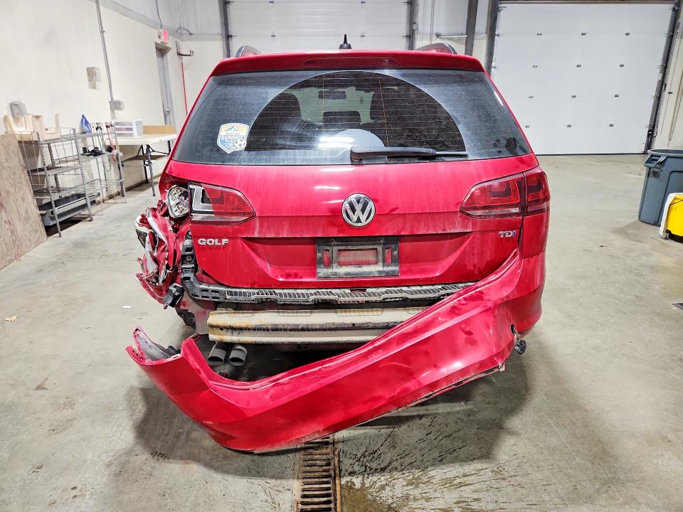 63022636 :رقم المزاد ، 3VWFA7AU0FM514712 vin ، 2015 Volkswagen Golf Sportwagen مزاد بيع