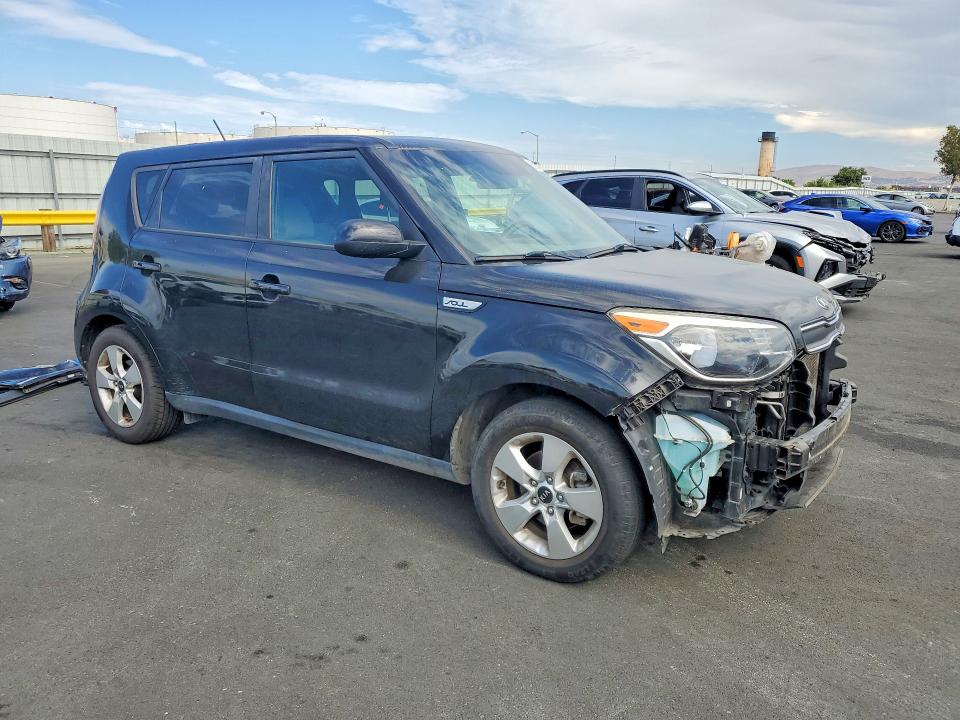 60814426 :رقم المزاد ، KNDJN2A26J7560003 vin ، 2018 Kia Soul مزاد بيع
