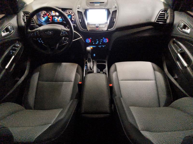59082716 :رقم المزاد ، 1FMCU9G97HUE28674 vin ، 2017 Ford Escape مزاد بيع