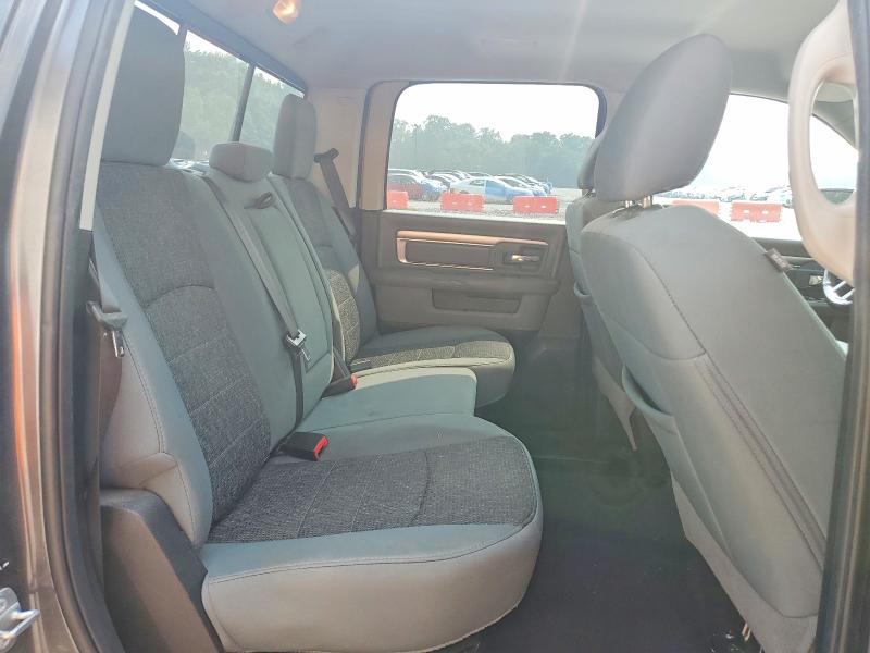 61169686 :رقم المزاد ، 1C6RR7LM2HS880758 vin ، 2017 Ram 1500 مزاد بيع