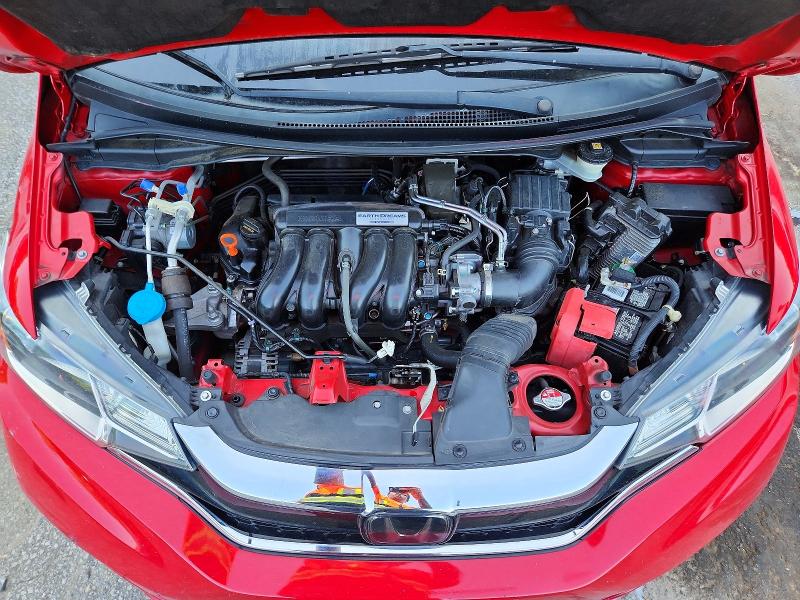 60003876 :رقم المزاد ، 3HGGK5H94JM700466 vin ، 2018 Honda Fit مزاد بيع