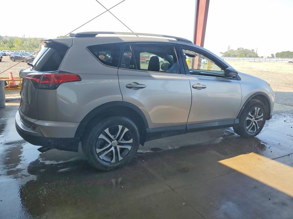 Продаж на аукціоні авто 2017 Toyota Rav4, vin: 2T3BFREV2HW694360, номер лоту: 61215376