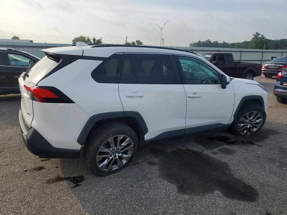 61935356 :رقم المزاد ، 2T3C1RFV5LW058140 vin ، 2020 Toyota Rav4 مزاد بيع