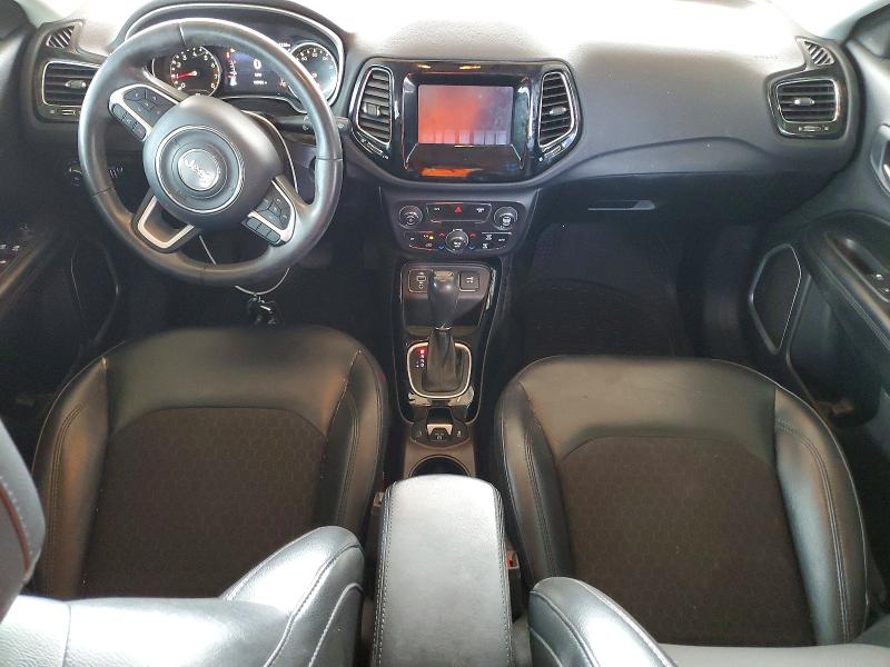 60762836 :رقم المزاد ، 3C4NJCBBXJT499994 vin ، 2018 Jeep Compass مزاد بيع