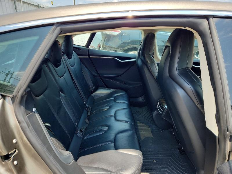 62959826 :رقم المزاد ، 5YJSA1S27FF091854 vin ، 2015 Tesla Model S مزاد بيع
