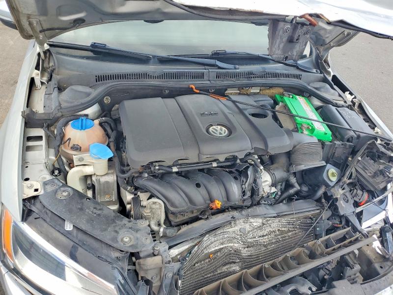 61682326 :رقم المزاد ، 3VWDP7AJ0CM381179 vin ، 2012 Volkswagen Jetta مزاد بيع