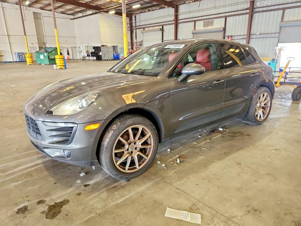 62749646 :رقم المزاد ، WP1AA2A54JLB05680 vin ، 2018 Porsche Macan مزاد بيع