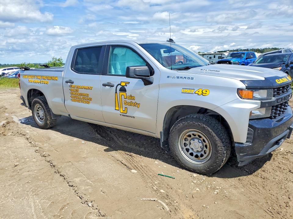 62323576 :رقم المزاد ، 3GCPYAEK8MG358830 vin ، 2021 Chevrolet Silverado مزاد بيع