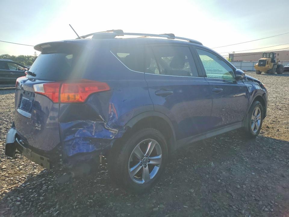 62269106 :رقم المزاد ، 2T3RFREV8FW366825 vin ، 2015 Toyota Rav4 مزاد بيع