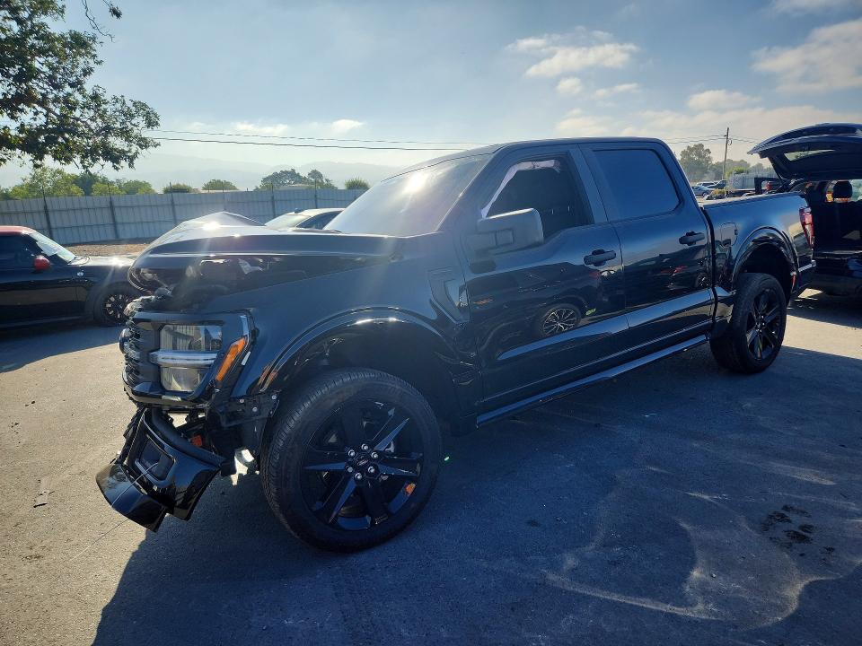 60650676 :رقم المزاد ، 1FTEW2L51SFC13921 vin ، 2025 Ford F150 مزاد بيع