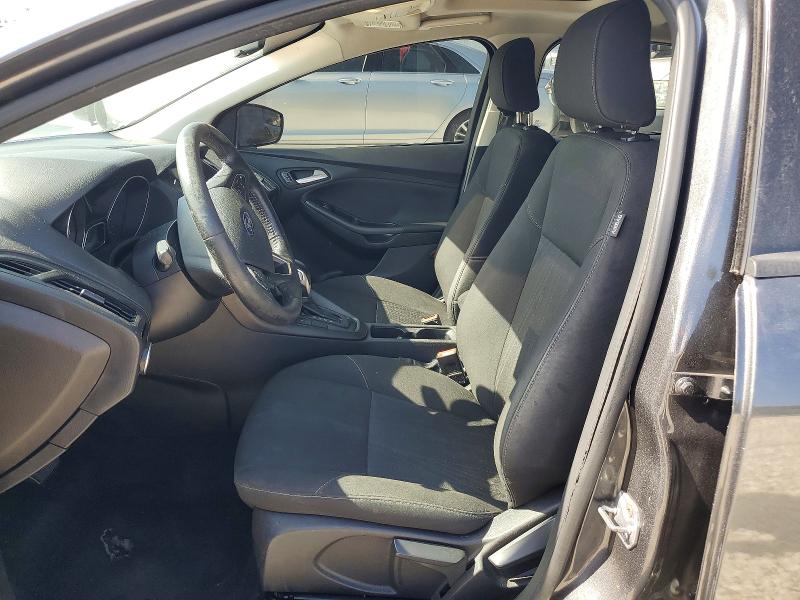 61964836 :رقم المزاد ، 1FADP3H28JL215541 vin ، 2018 Ford Focus مزاد بيع