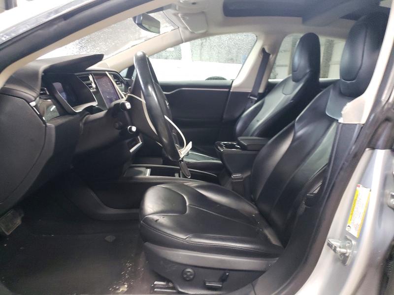 61877266 :رقم المزاد ، 5YJSA1H24FFP79091 vin ، 2015 Tesla Model S مزاد بيع