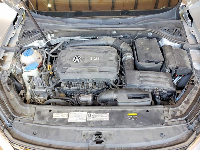 61916626 :رقم المزاد ، 1VWAT7A30HC029504 vin ، 2017 Volkswagen Passat مزاد بيع