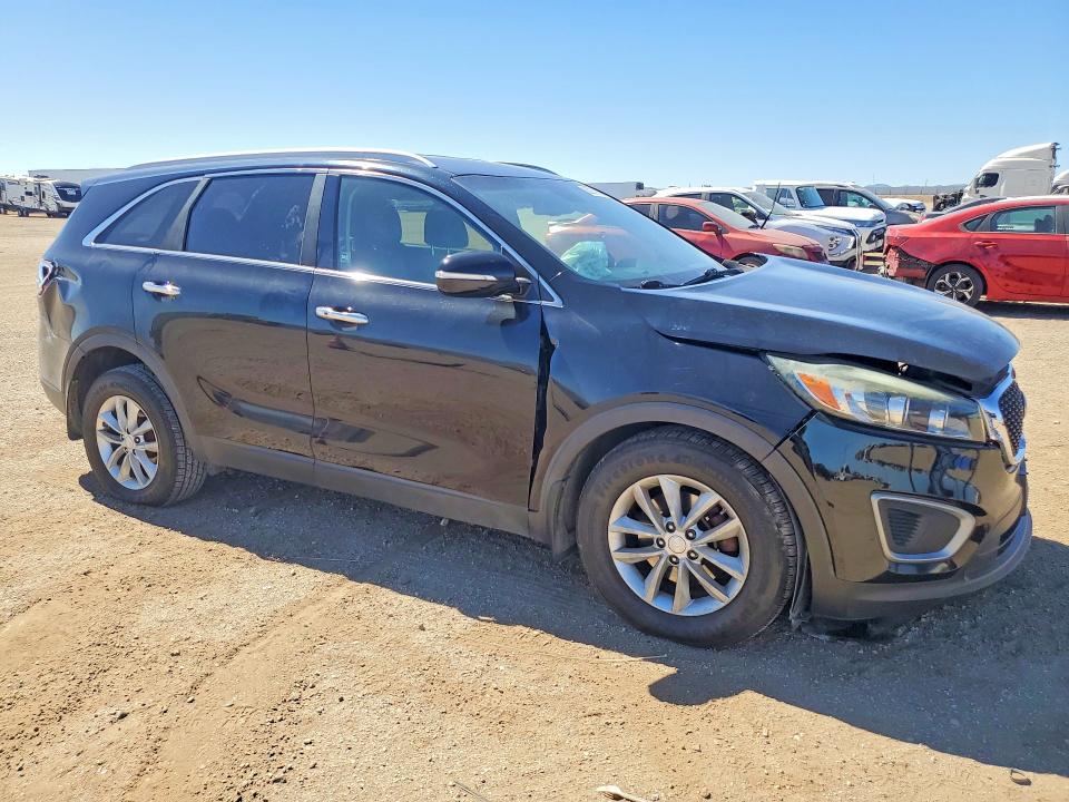 60257956 :رقم المزاد ، 5XYPG4A31HG272542 vin ، 2017 Kia Sorento مزاد بيع