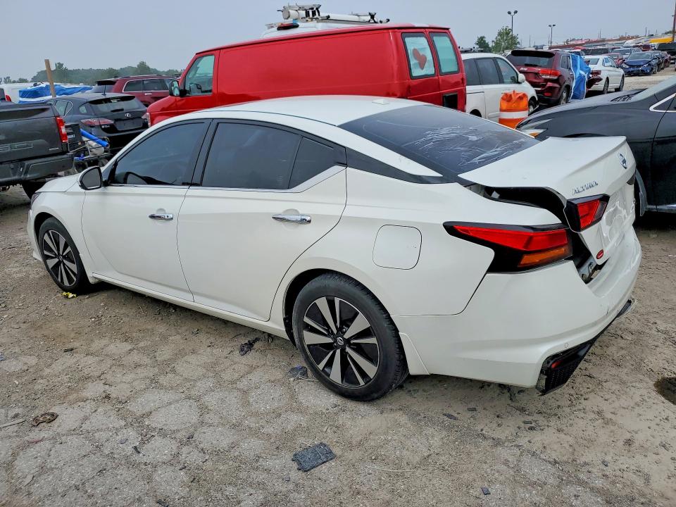61511726 :رقم المزاد ، 1N4BL4DW4KN311867 vin ، 2019 Nissan Altima مزاد بيع