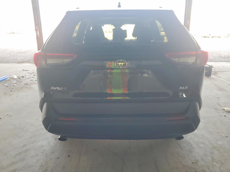 61403246 :رقم المزاد ، 2T3W1RFVXMW113731 vin ، 2021 Toyota Rav4 مزاد بيع