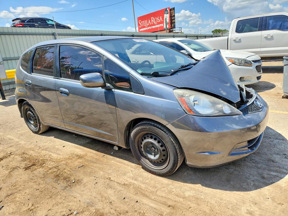 2013 Honda Fit მანქანა იყიდება აუქციონზე, vin: JHMGE8H35DC003931, აუქციონის ნომერი: 61328486
