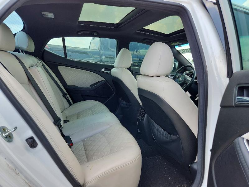62722466 :رقم المزاد ، 5XXGR4A64FG411391 vin ، 2015 Kia Optima مزاد بيع