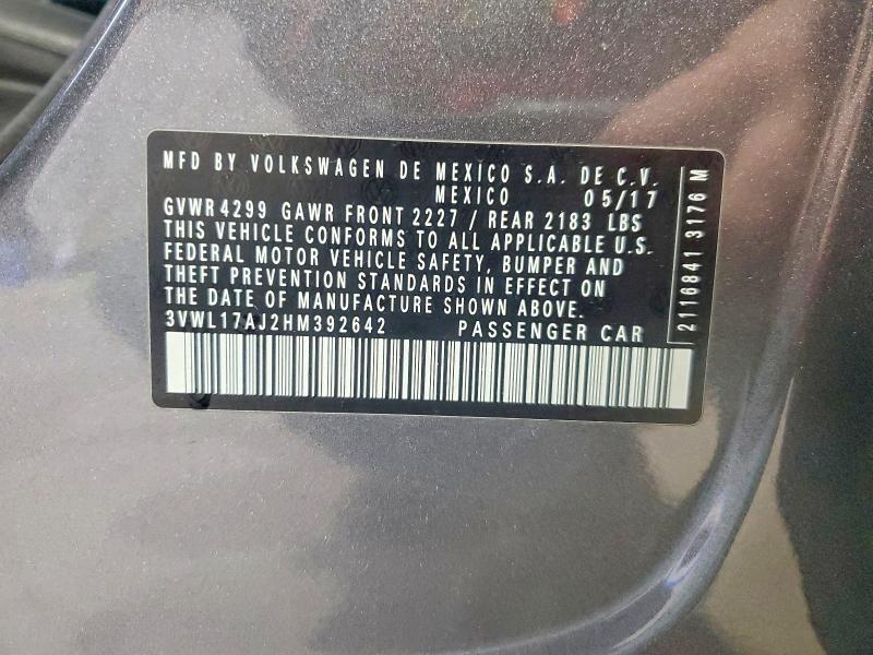 59808006 :رقم المزاد ، 3VWL17AJ2HM392642 vin ، 2017 Volkswagen Jetta مزاد بيع