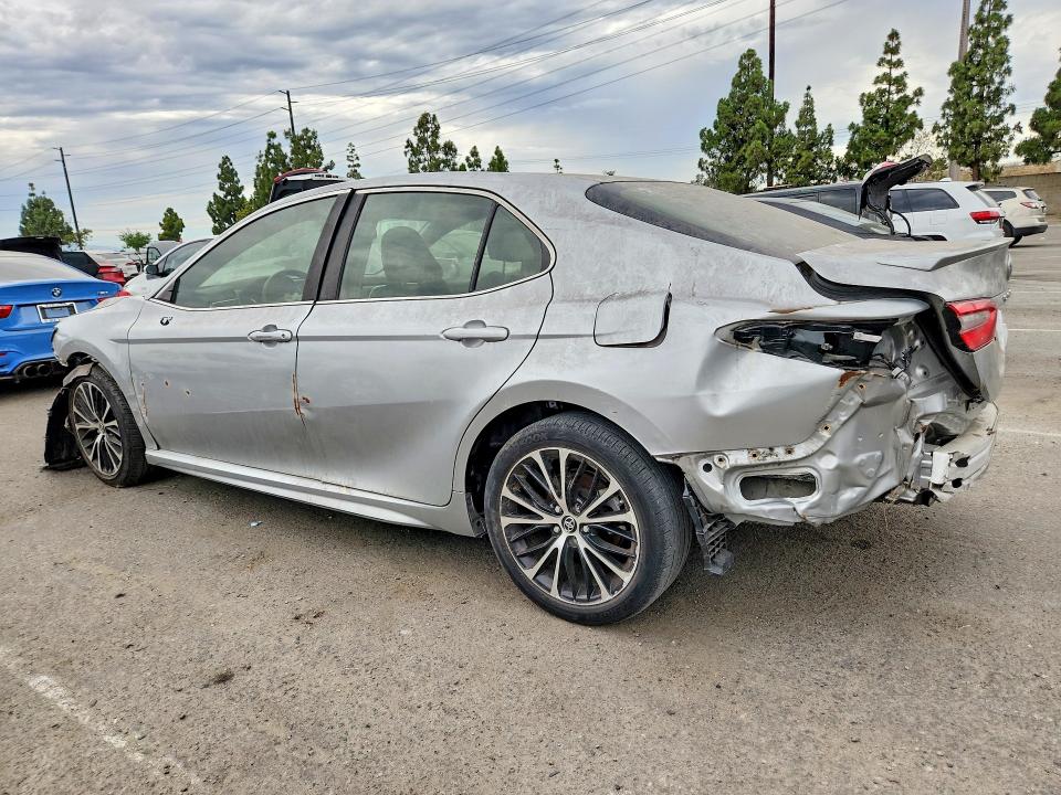 Продаж на аукціоні авто 2018 Toyota Camry, vin: JTNB11HK4J3037095, номер лоту: 61953856